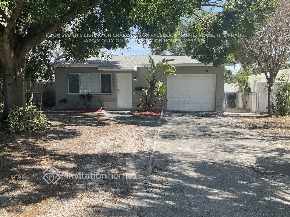 310 93rd Ave N in St. Petersburg, FL - Building Photo