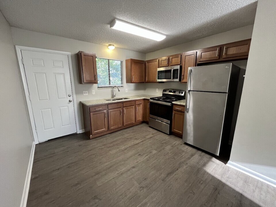 5026 Westchase Ct, Unit 1 in Jacksonville, FL - Foto de edificio