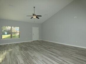 4985 Creekside Ln in Milton, FL - Building Photo - Building Photo