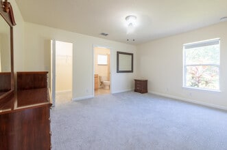 1470 SW Gadsan Ave in Port St. Lucie, FL - Building Photo - Building Photo