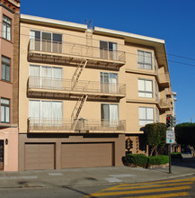 15 Cervantes Blvd in San Francisco, CA - Building Photo - Building Photo