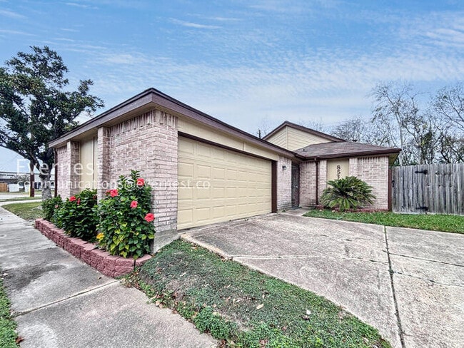 property at 8534 Dawnridge Dr