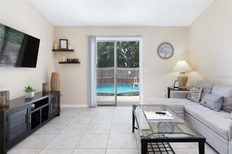 6394 51st Ave N in St. Petersburg, FL - Building Photo - Building Photo