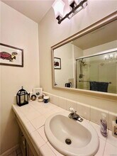 22901 Leadwell St in Los Angeles, CA - Building Photo - Building Photo