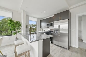 45 S Grove St in East Orange, NJ - Building Photo - Building Photo