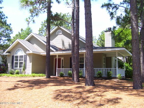 255 Fox Run Rd in Pinehurst, NC - Building Photo - Building Photo