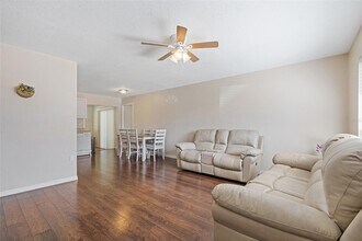 7651 Montague Loop in New Port Richey, FL - Building Photo - Building Photo