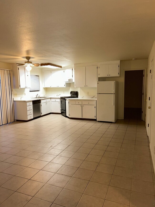 property at 544 Tehama Ave