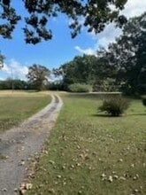 450 Old Highway 46 in Dickson, TN - Building Photo - Building Photo