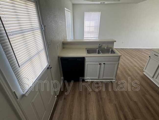 2104 Gilmer St in Caddo Mills, TX - Building Photo - Building Photo