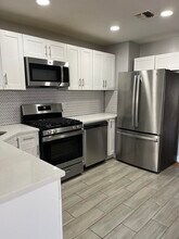 86 Webster Ave in Jersey City, NJ - Building Photo - Building Photo