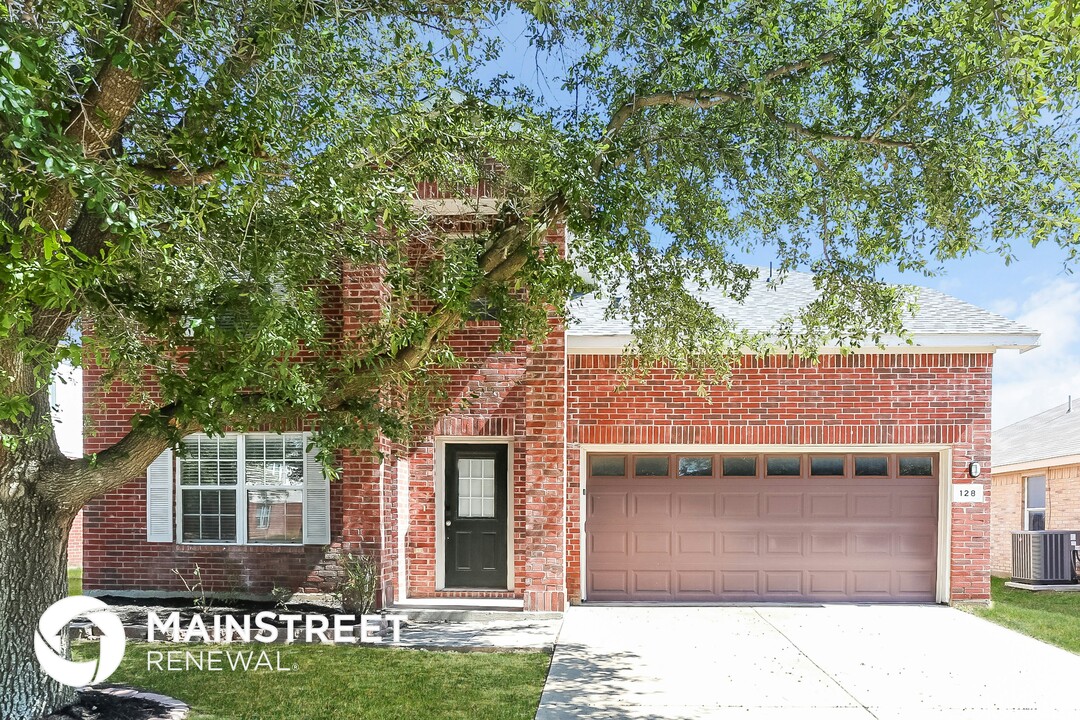 128 Heritage Dr in Crowley, TX - Building Photo
