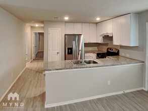 9863 Littleton Grist in San Antonio, TX - Building Photo - Building Photo