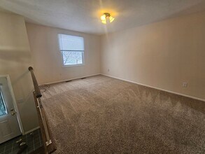 5458 Celeste View Dr in Stow, OH - Building Photo - Building Photo