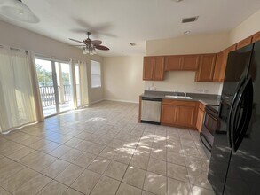 1147 N Bayshore Dr in Valparaiso, FL - Building Photo - Building Photo