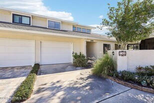 144 La Pasada Cir W in Palm Valley, FL - Building Photo