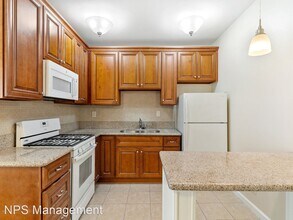 1324 N Peterson Ave in Long Beach, CA - Building Photo - Building Photo