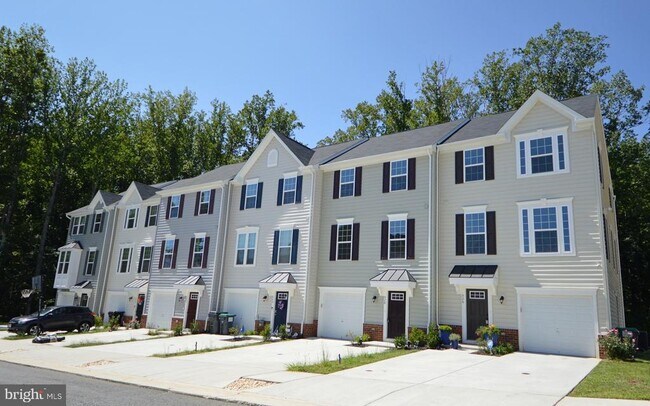 528 Landing Dr in Fredericksburg, VA - Building Photo - Building Photo