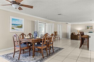 240 Lyndhurst St in Dunedin, FL - Building Photo - Building Photo
