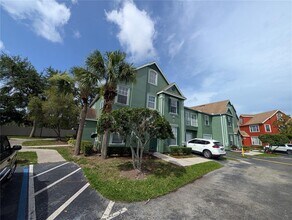 10562 Windsor Lake Ct in Westchase, FL - Building Photo - Building Photo