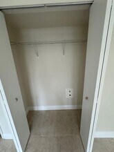 3101 Oakland Shores Dr in Oakland Park, FL - Foto de edificio - Building Photo