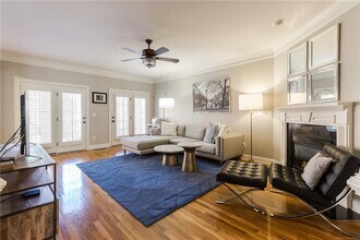 2556 Oglethorpe Cir NE in Atlanta, GA - Building Photo - Building Photo
