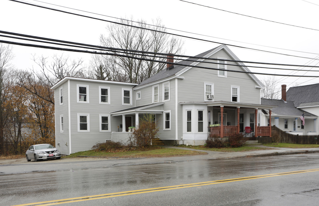 54 Elm St in Milford, NH - Building Photo