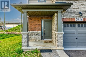 27 Rachel Dr in Hamilton, ON - Building Photo - Building Photo