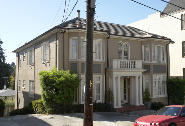 840 Erie St in Oakland, CA - Foto de edificio - Building Photo