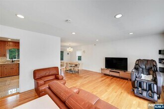 357 11th St in Cresskill, NJ - Building Photo - Building Photo
