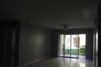 4211 San Marino Blvd in West Palm Beach, FL - Building Photo - Building Photo