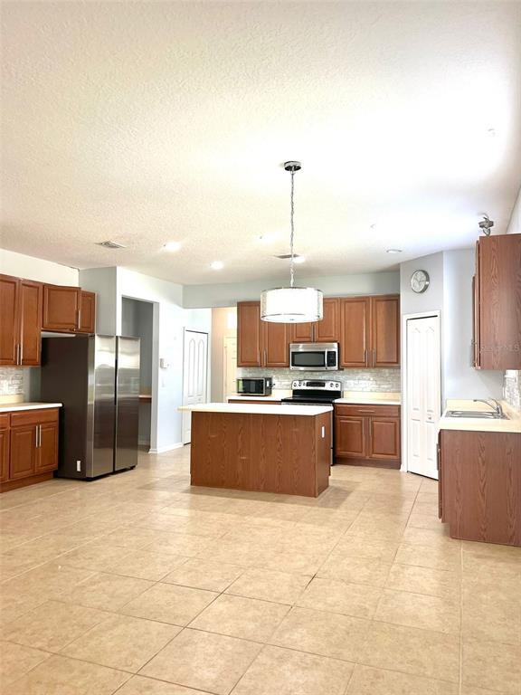 5588 Sycamore Canyon Dr in Kissimmee, FL - Building Photo - Building Photo