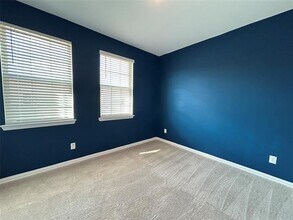 208 Post Oak St in Azle, TX - Building Photo - Building Photo