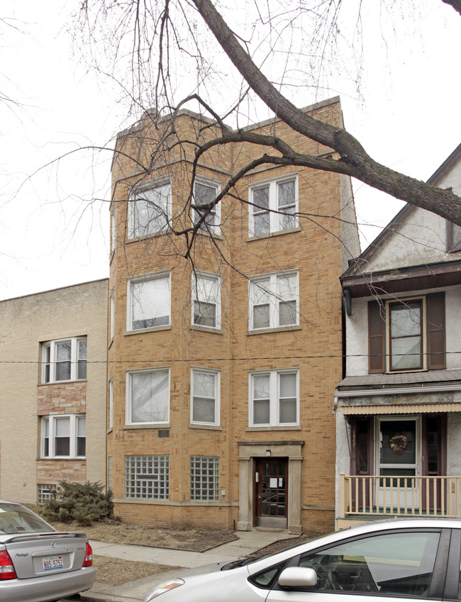 1544 W Highland Ave in Chicago, IL - Building Photo - Building Photo