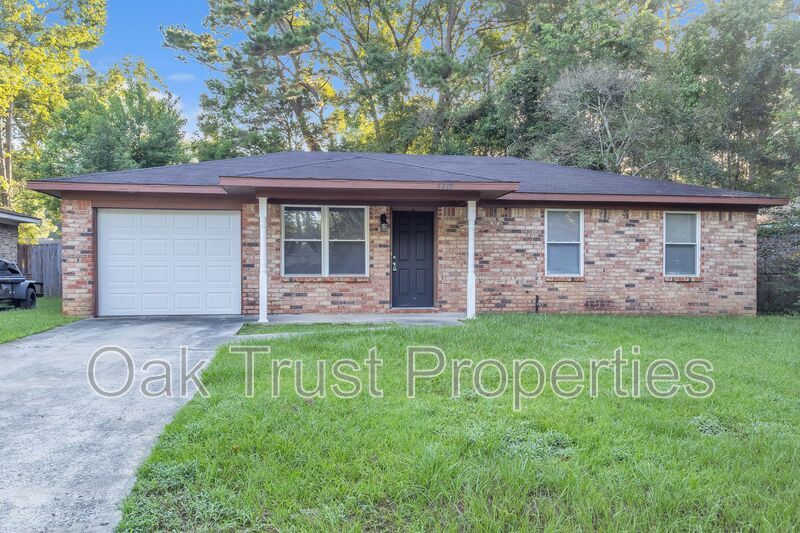 110 Bee St in Summerville, SC - Building Photo