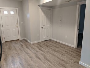 212 Wareham St, Unit 1 in Middleboro, MA - Building Photo - Building Photo