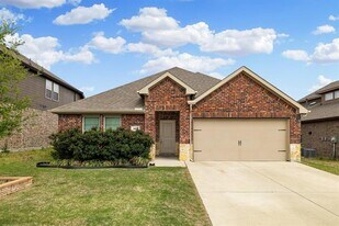 410 Gunsmoke Trail in Princeton, TX - Building Photo