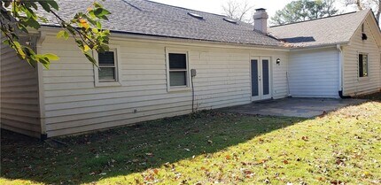 4083 Deerbrook Way SW in Lilburn, GA - Building Photo - Building Photo