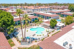1620 W Southern Ave in Mesa, AZ - Building Photo