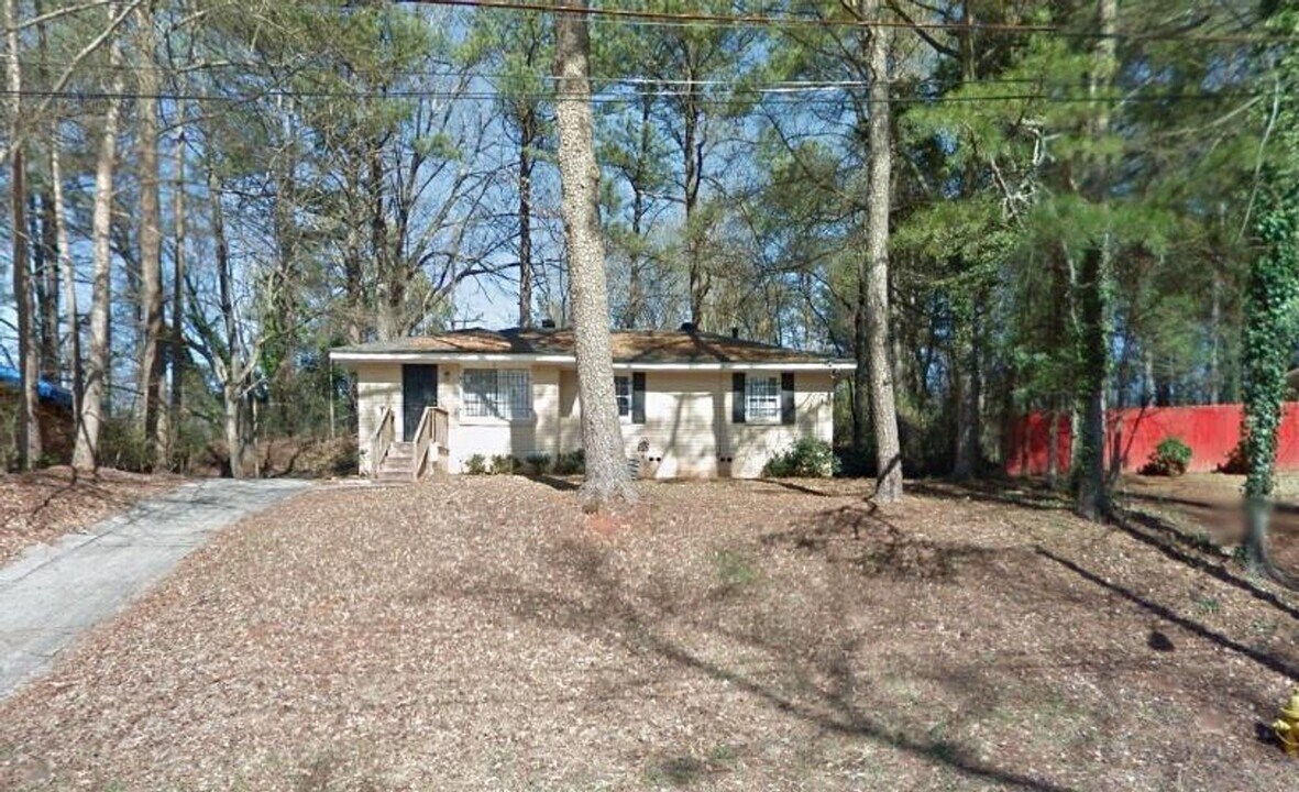 3650 Tulip Dr in Decatur, GA - Building Photo