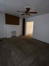 105 Court St in Carnegie, PA - Building Photo - Building Photo