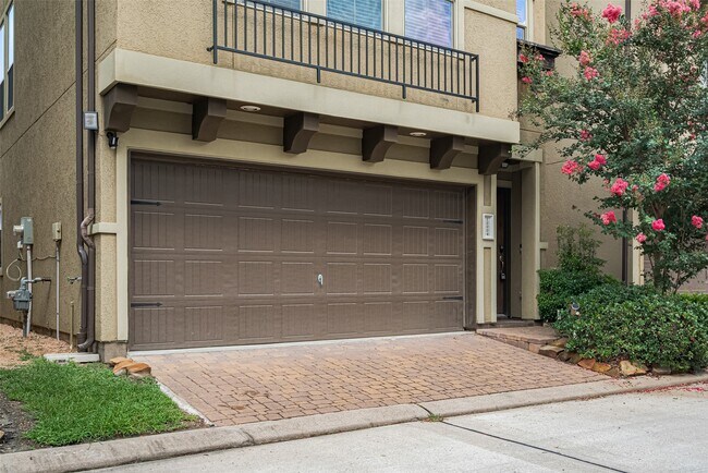 10004 Spring Shadows Park Cir in Houston, TX - Building Photo - Building Photo