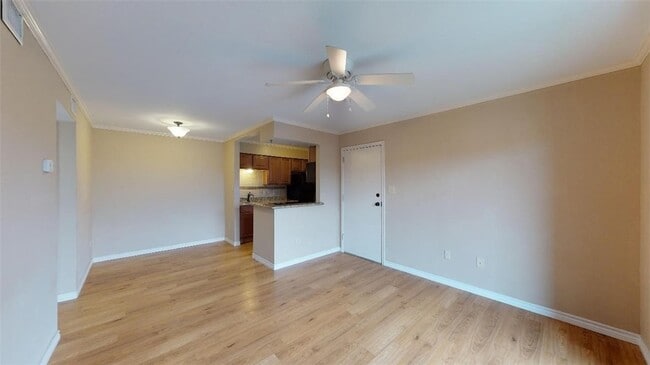 904 University Oaks Blvd, Unit 124 in College Station, TX - Building Photo - Building Photo