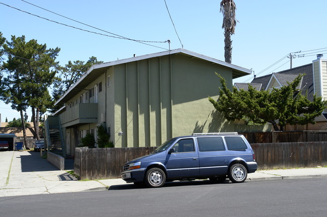 585 Stambaugh St in Redwood City, CA - Building Photo - Building Photo