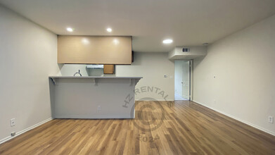 4651 Cahuenga Blvd in North Hollywood, CA - Building Photo - Building Photo