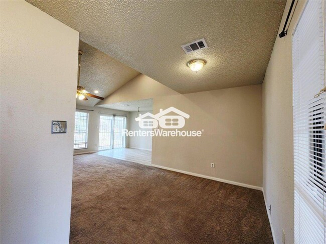 9607 Hanford St in Houston, TX - Foto de edificio - Building Photo