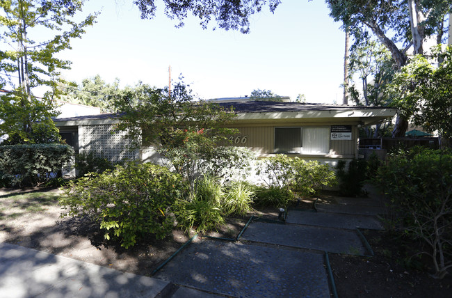 466 S Euclid Ave in Pasadena, CA - Building Photo - Building Photo