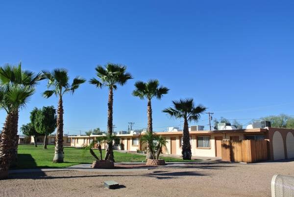 109 E Brinker Dr in Avondale, AZ - Building Photo