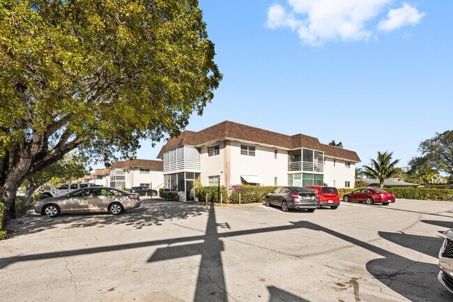 property at 10290 N Military Trl
