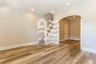 5417 Kingsessing Ave in Philadelphia, PA - Foto de edificio - Building Photo